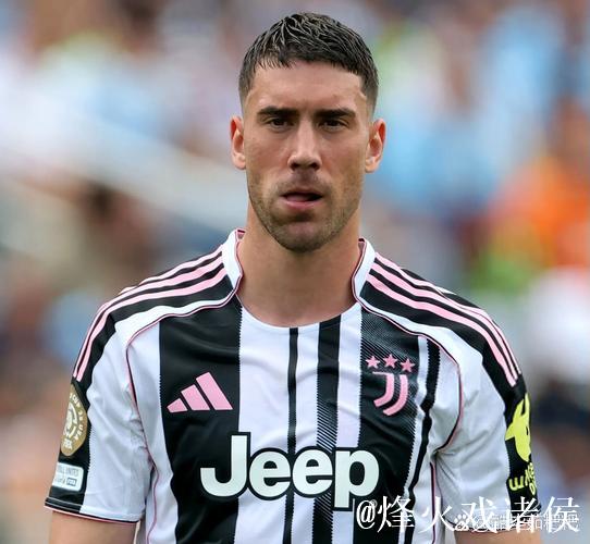 弗拉霍维奇恢复情况良好,有望出战卡利亚里 弗拉霍维奇恢复情况良好,有望出战卡利亚里